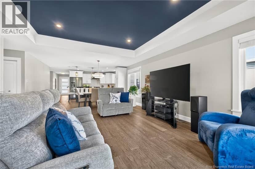 85 Rosebank Crescent — photo 16 of 40