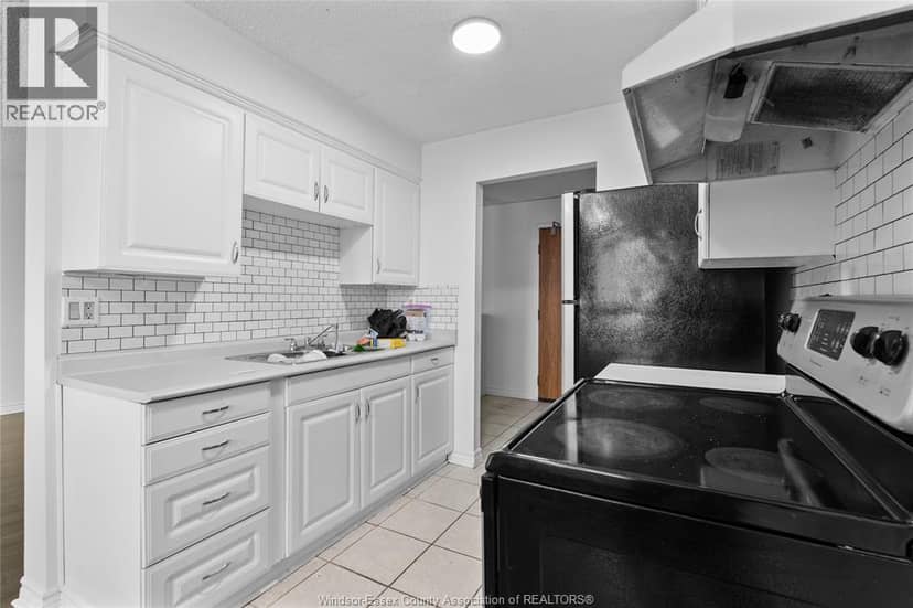 150 PARK Unit# 802 — photo 14 of 17