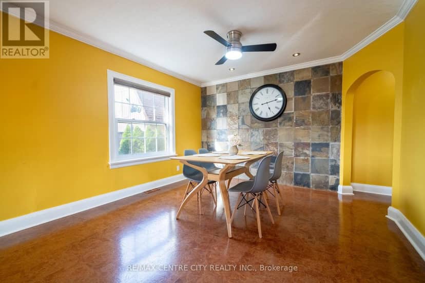 227 Beattie Street — photo 18 of 40