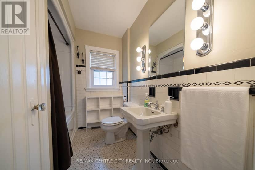 227 Beattie Street — photo 23 of 40