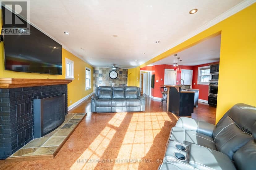 227 Beattie Street — photo 7 of 40