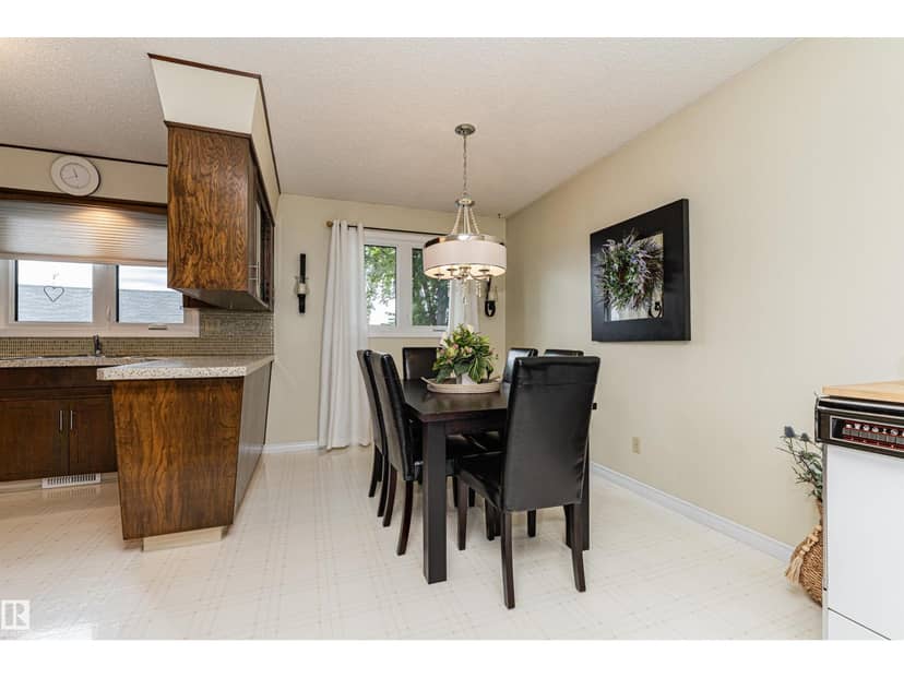 11419 149 AV NW — photo 15 of 40