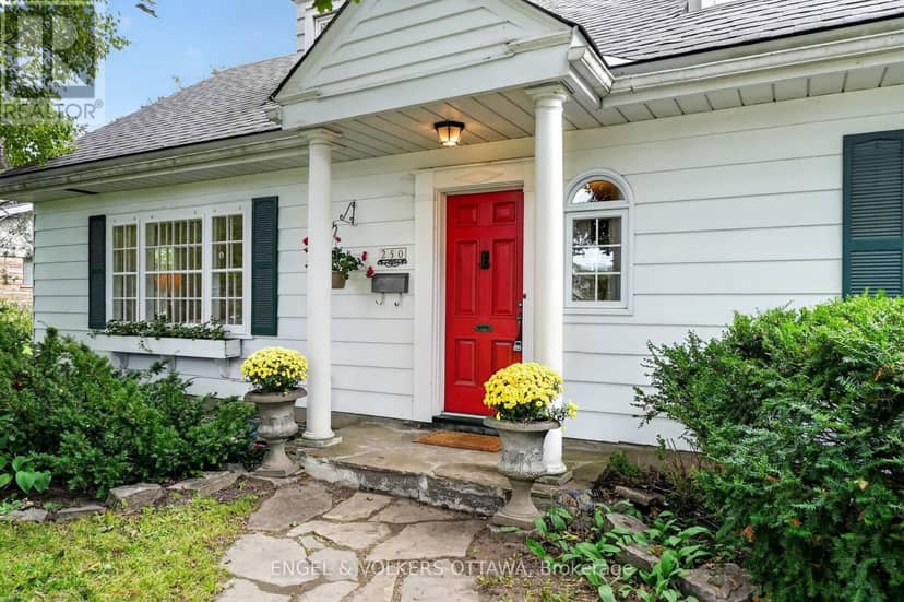 250 Faircrest Road, Ottawa, photo 2