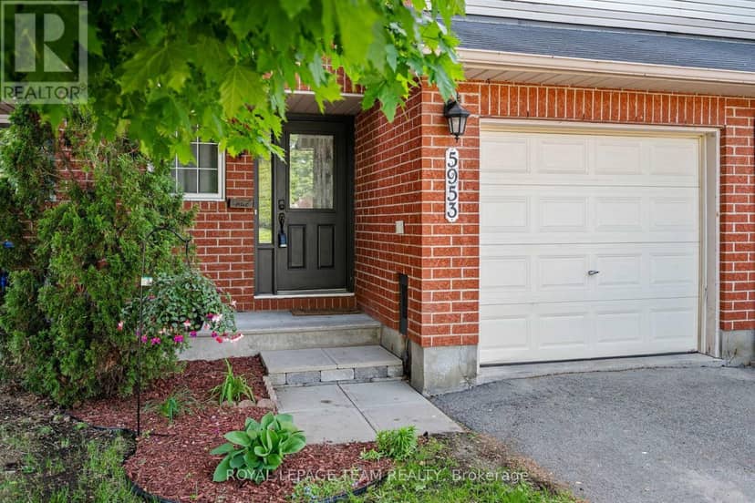 5953 Pineglade Crescent, Ottawa, photo 2