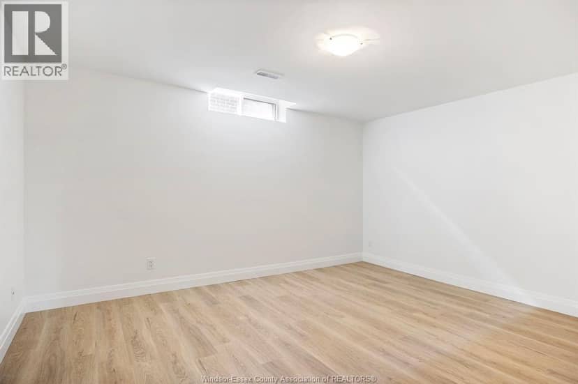1214 Campana Crescent — photo 31 of 40