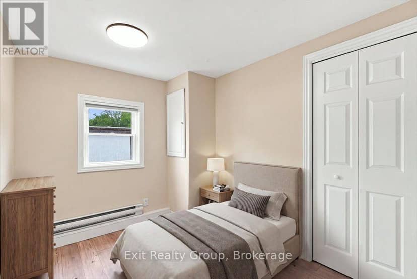 14 Nightingale Lane — photo 16 of 26