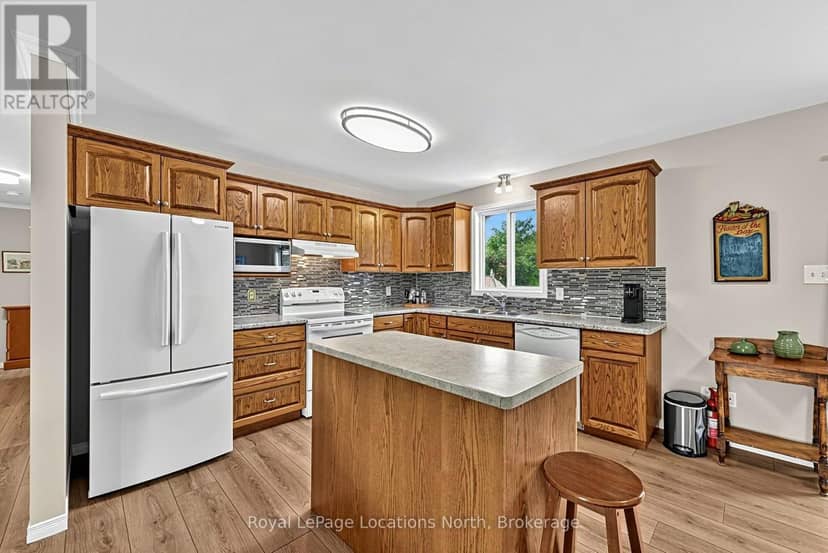 514 Miller Street — photo 14 of 40