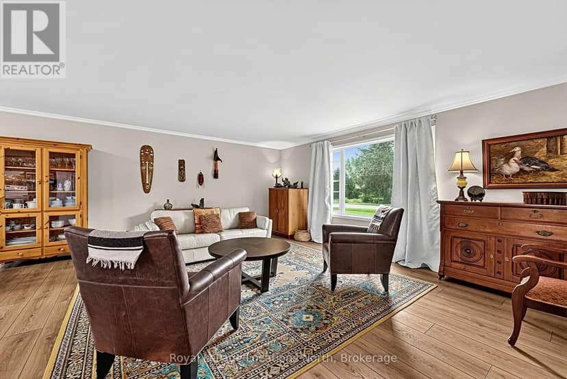 514 Miller Street — photo 4 of 40