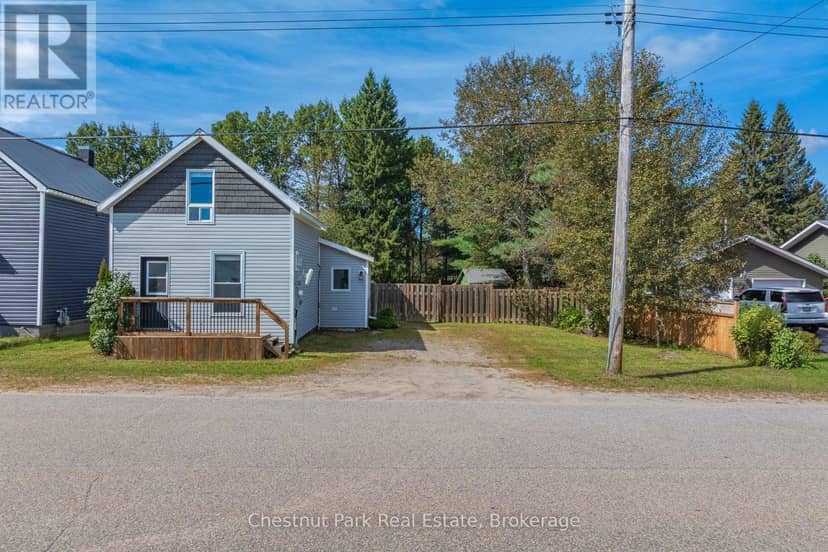 156 Main Street, Perry