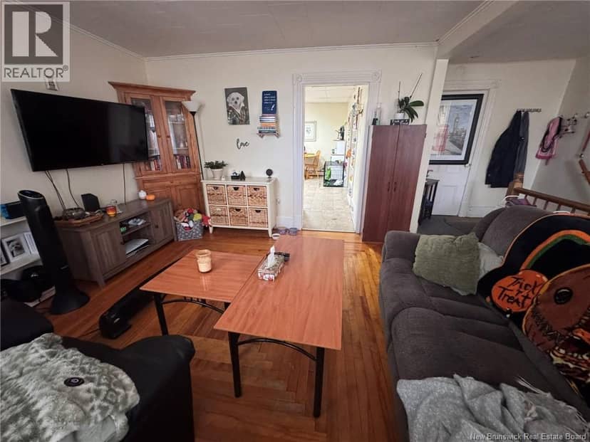 105 Victoria Street — photo 9 of 30