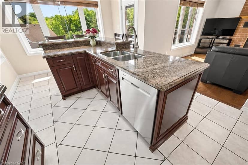 44 TAMI Court — photo 14 of 40