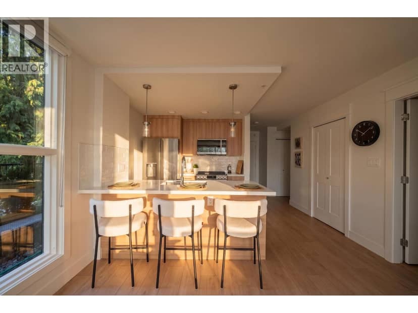 207 2368 SHAUGHNESSY STREET, Port Coquitlam, photo 3
