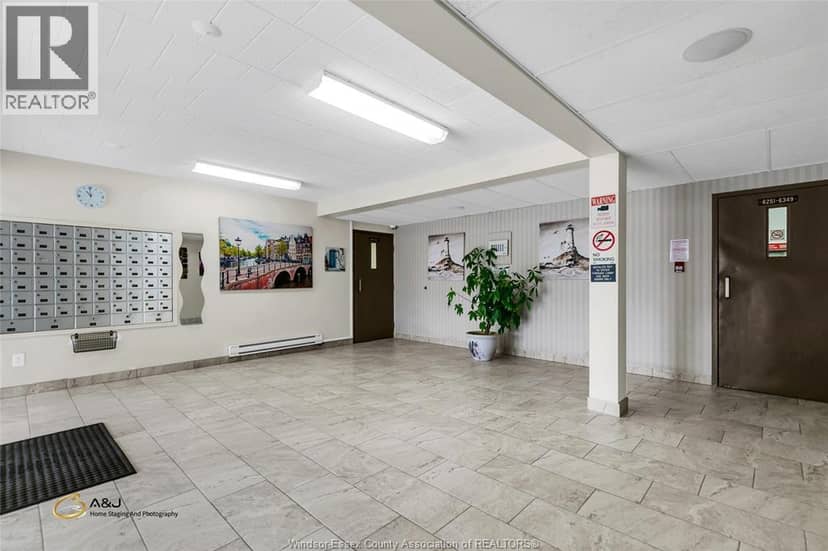 6311 THORNBERRY CRESCENT Unit# 300 — photo 7 of 27