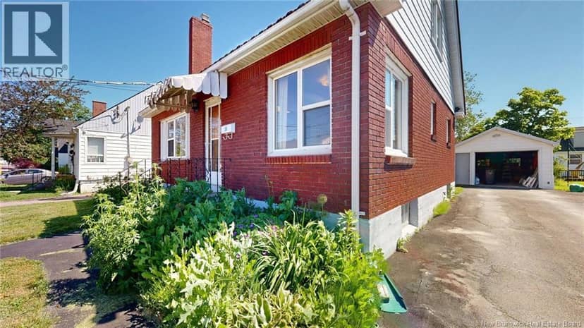 29 Humphrey Street — photo 2 of 22