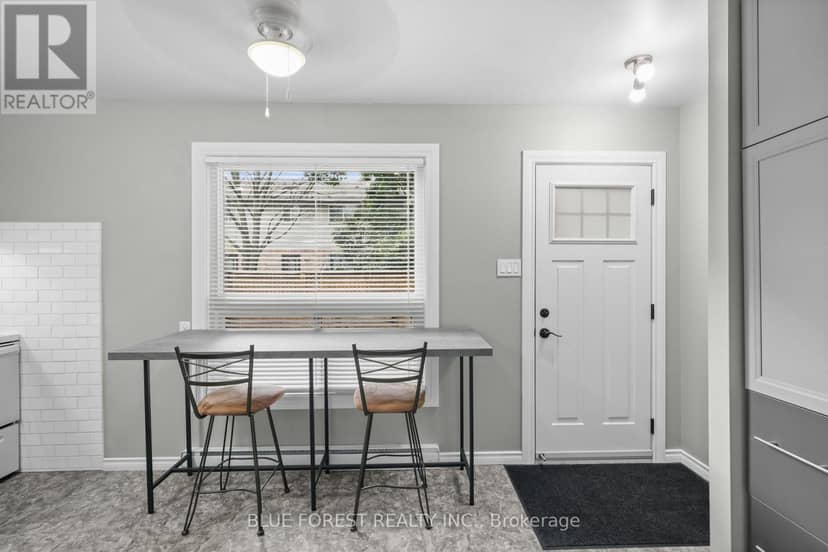 26 - 253 Taylor Street — photo 14 of 38