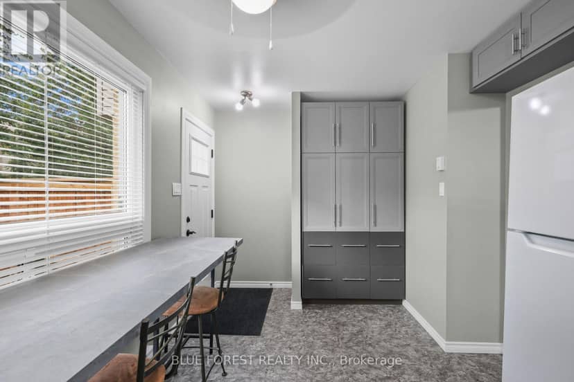 26 - 253 Taylor Street — photo 17 of 38