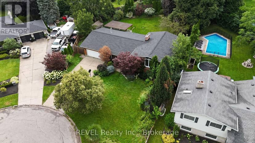 7285 Rolling Acres Crescent, Niagara Falls, photo 2