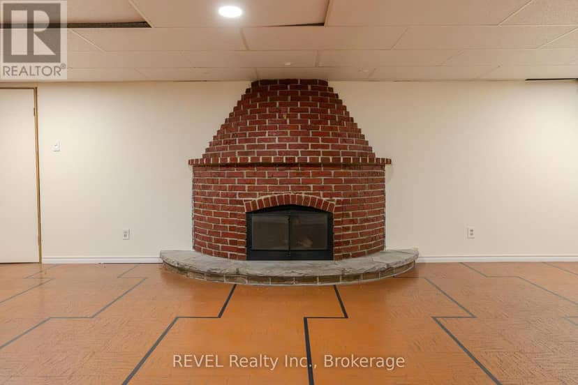 7285 Rolling Acres Crescent — photo 23 of 37