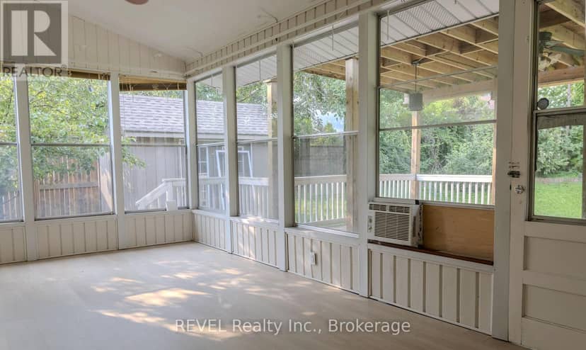 7285 Rolling Acres Crescent — photo 27 of 37