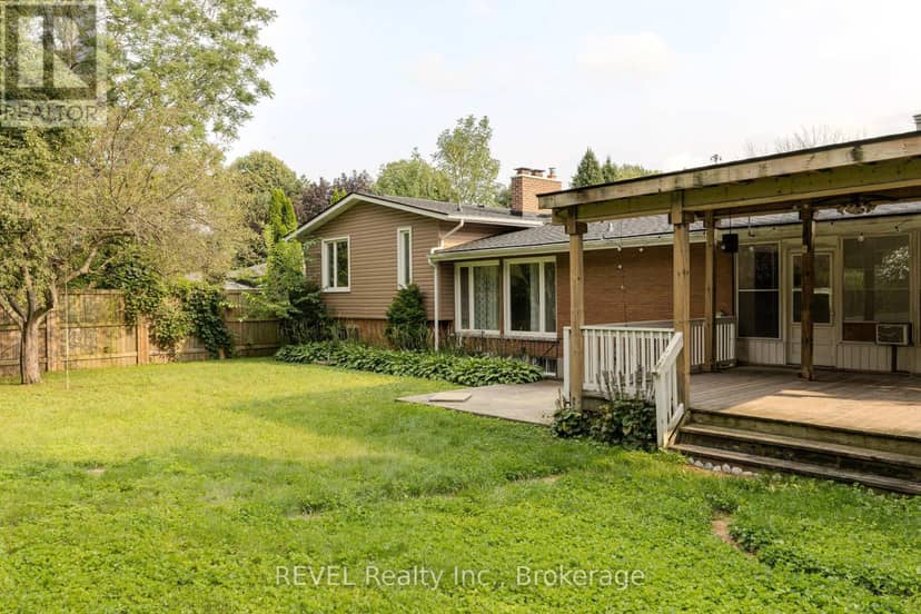 7285 Rolling Acres Crescent — photo 31 of 37