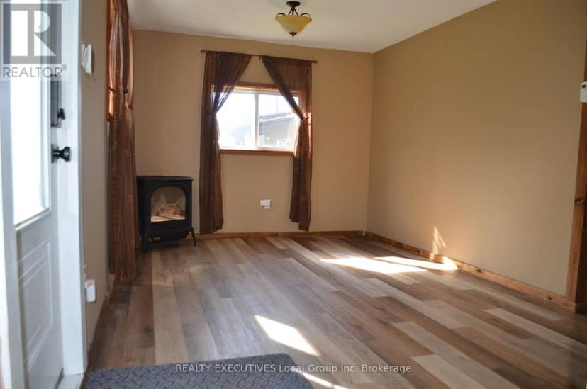 93 Bay Street — photo 15 of 40