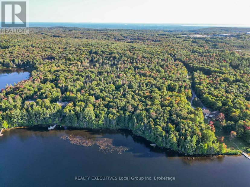 1010 Four Mile Lake Road, North Bay, photo 4