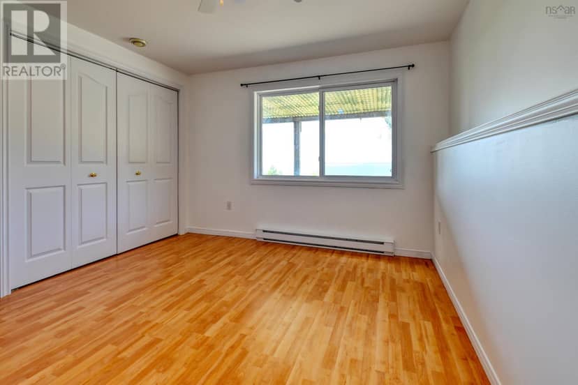 95 LAKESHORE Drive W — photo 20 of 38