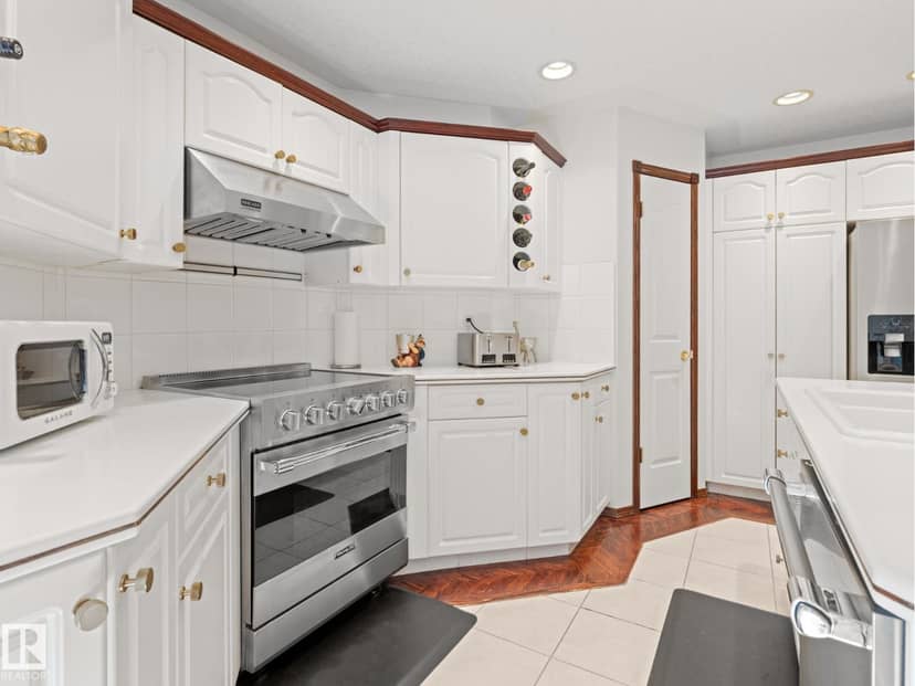 29 Oakdale Pl — photo 12 of 40