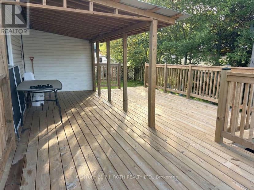 10 Shamrock Crescent — photo 17 of 23