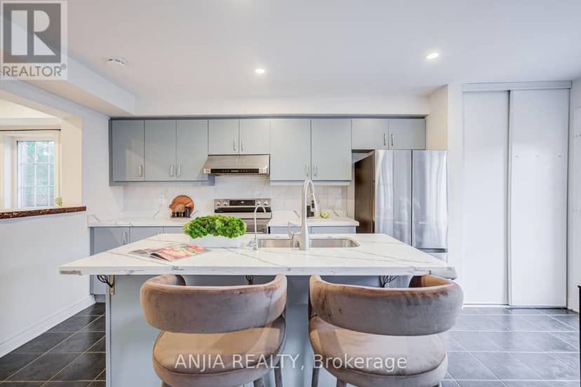 375 White's Hill Avenue — photo 14 of 40