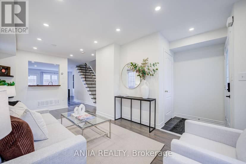 375 White's Hill Avenue — photo 9 of 40