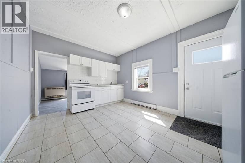 103 QUEEN Street, Brantford, photo 5