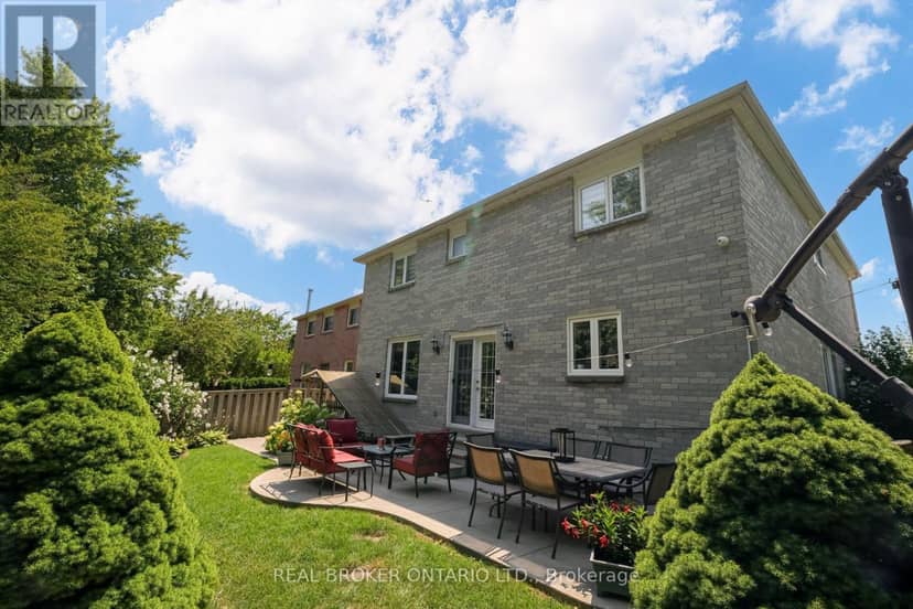 60 Ravenswood Drive — photo 4 of 31