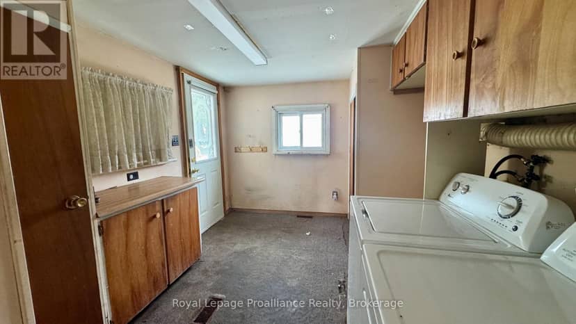 30 Alexander Street, Port Hope, photo 4