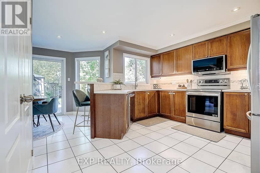 499 Silken Laumann Drive — photo 14 of 35