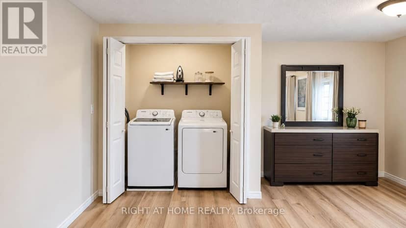 35 Chantilly Street — photo 17 of 32