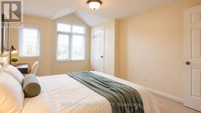 35 Chantilly Street — photo 23 of 32