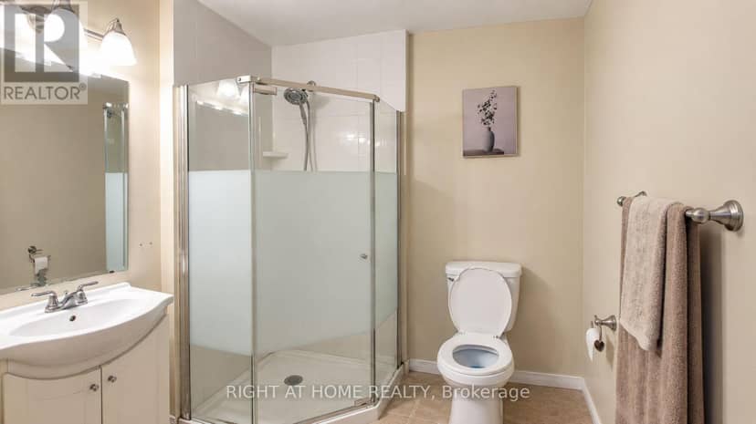 35 Chantilly Street — photo 29 of 32