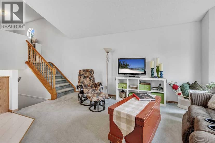 86 Coventry Lane NE, Calgary, photo 4