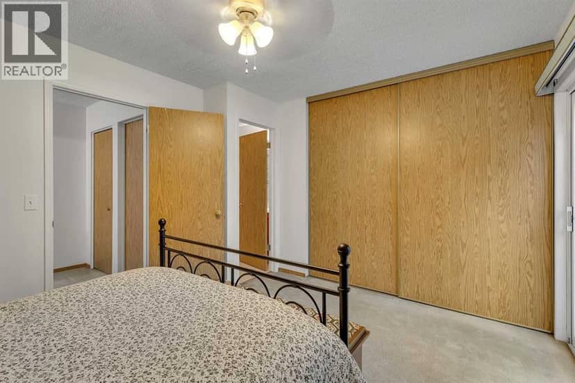 86 Coventry Lane NE — photo 23 of 39