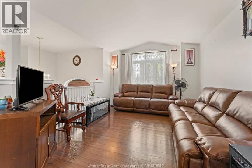 844 Cottage Grove — photo 6 of 34