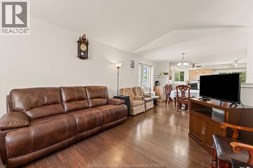 844 Cottage Grove — photo 7 of 34