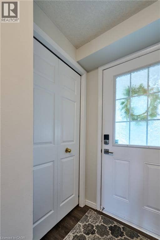 212 RED CLOVER Court — photo 4 of 40
