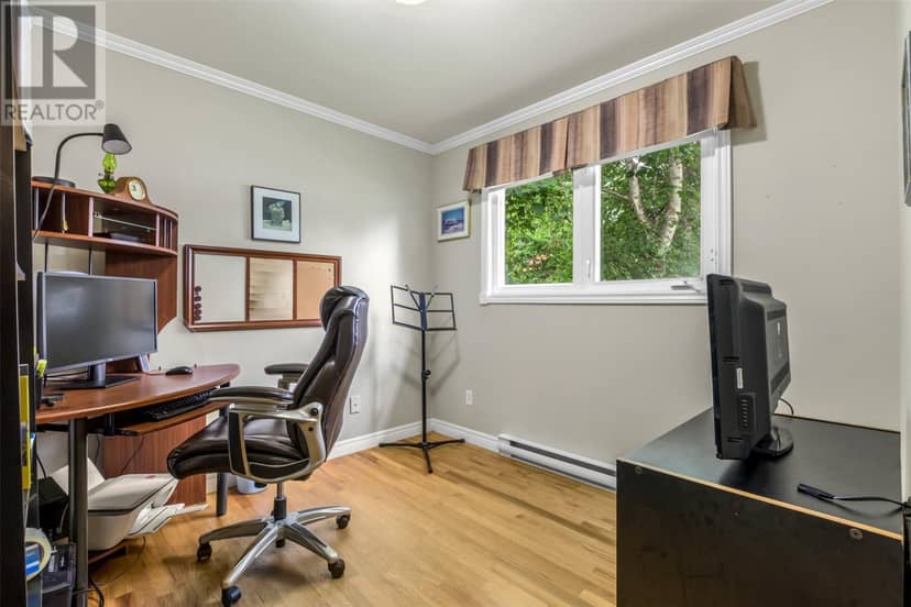 10 Strawberry Marsh Road — photo 20 of 35