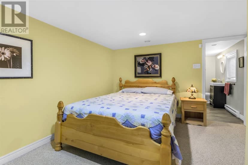 10 Strawberry Marsh Road — photo 25 of 35