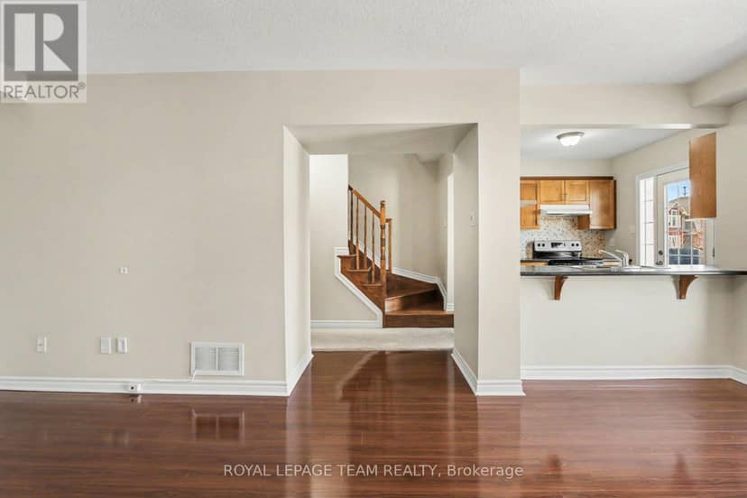 2100 Madrid Avenue — photo 12 of 30