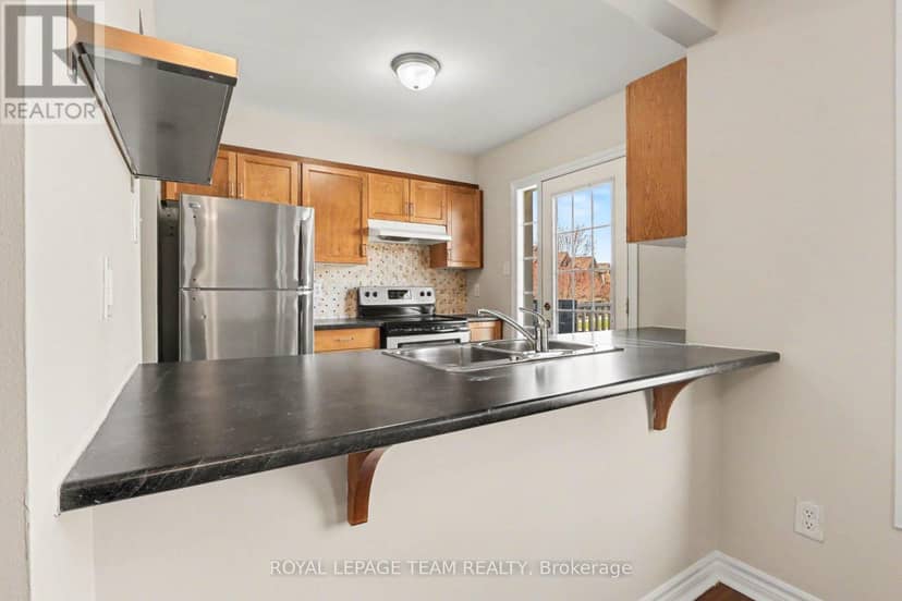 2100 Madrid Avenue — photo 13 of 30