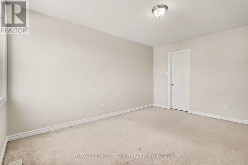 2100 Madrid Avenue — photo 24 of 30
