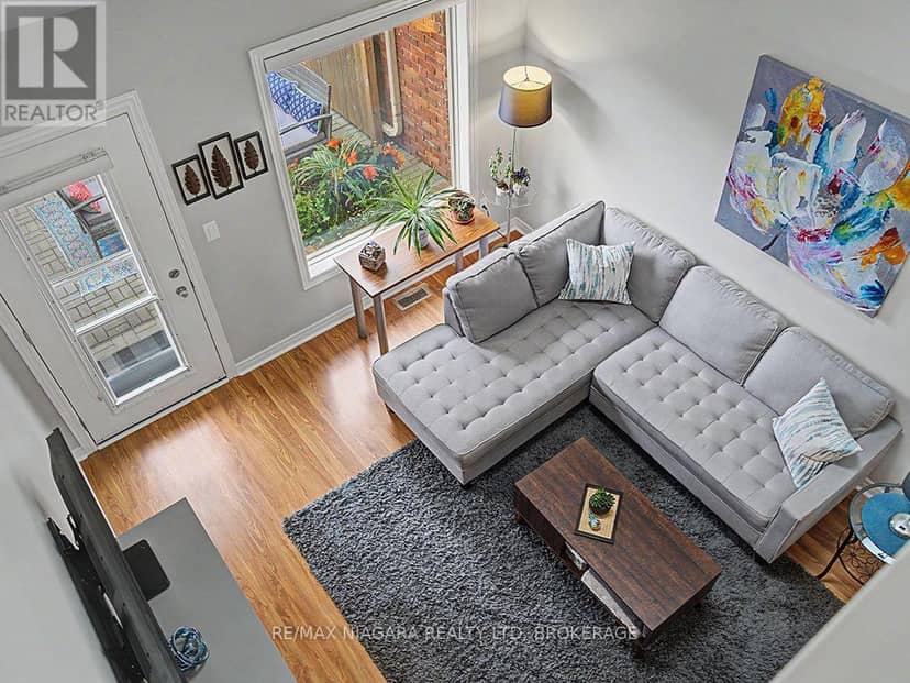 319 Elgin Street, Port Colborne, photo 7