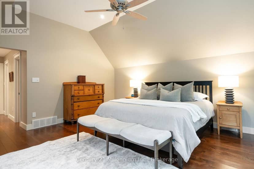 140-142 Cameron Street — photo 12 of 40
